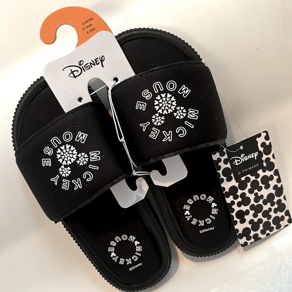 🆕 Disney Ltd Edition Mickey Mouse Icon Logo Plush Cushioned Slide Sandals - Picture 9 of 9
